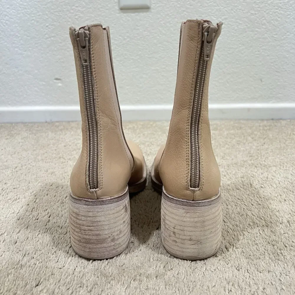 Free People Essential Chelsea Boots Size 36.5/6.5 Tan Leather Y2K Boho